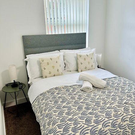 Failsworth Luxury Apartment With Free Parking By Daley Stays Manchester Exteriér fotografie